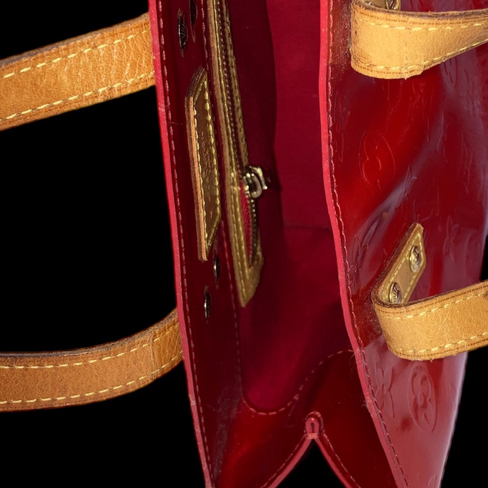 Louis VUITTON Reade PM Monogram Tote Vernis Collection Rouge๐ - Picture 9 of 14